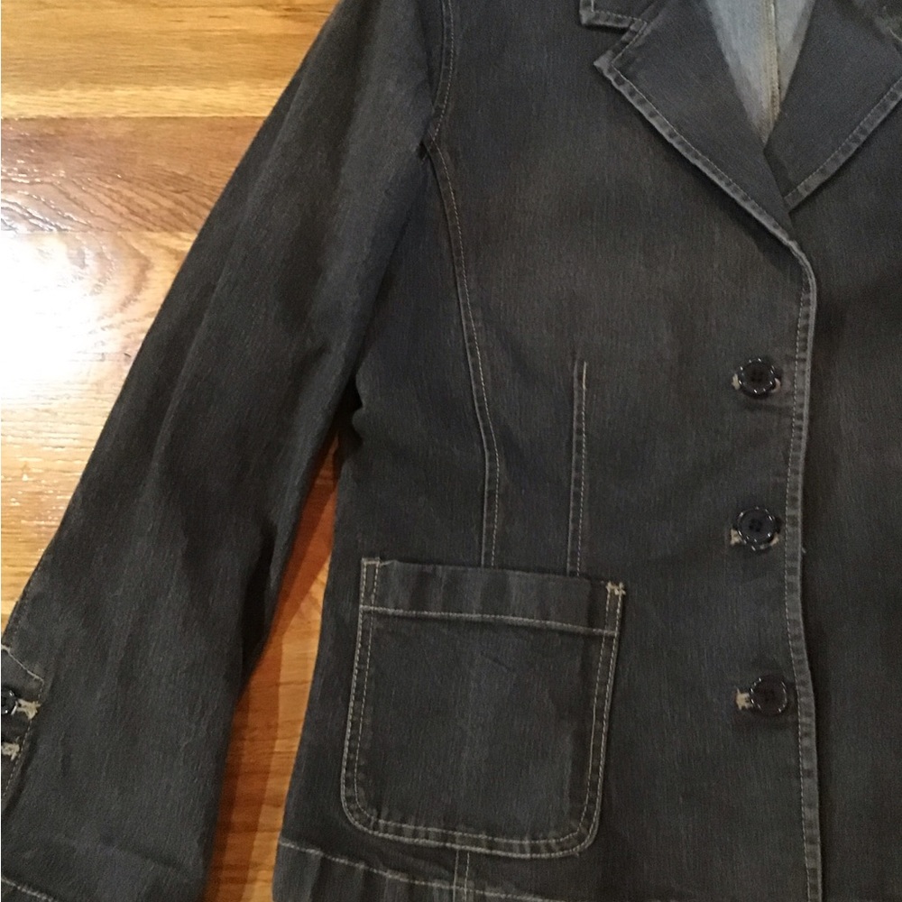 Woman’s size 16 Duckhead blue Jean denim, button down with pockets jacket - Picture 2 of 6